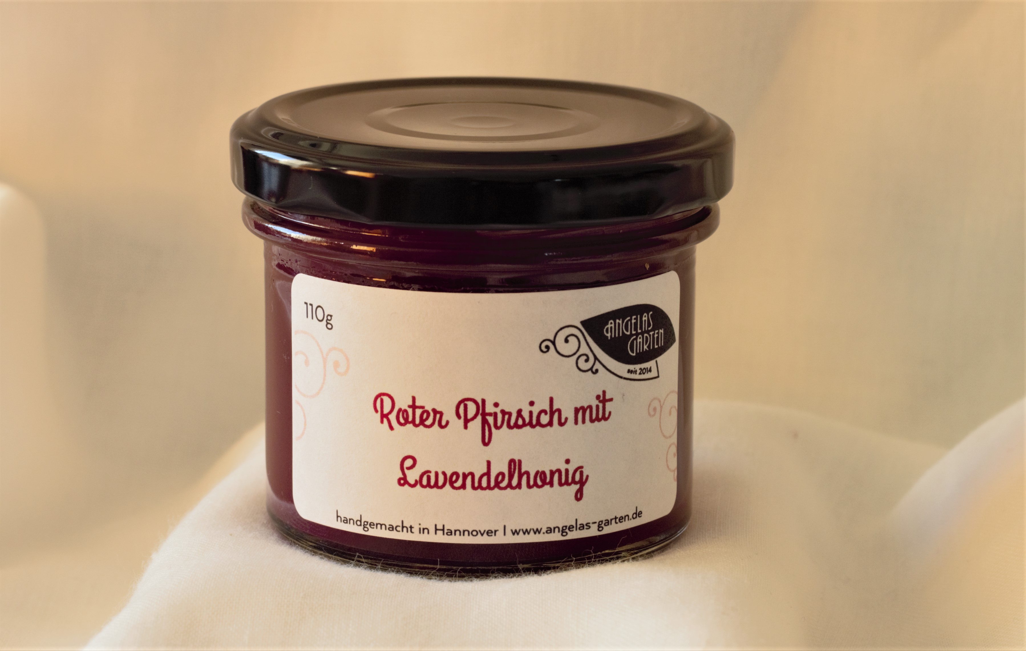 Roter Pfirsich mit Lavendelhonig Fruchtaufstrich